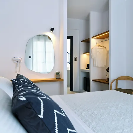 Five Senses Parikia (Paros)